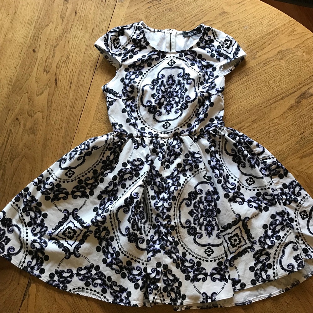 Size small LuLu’s brand dress
